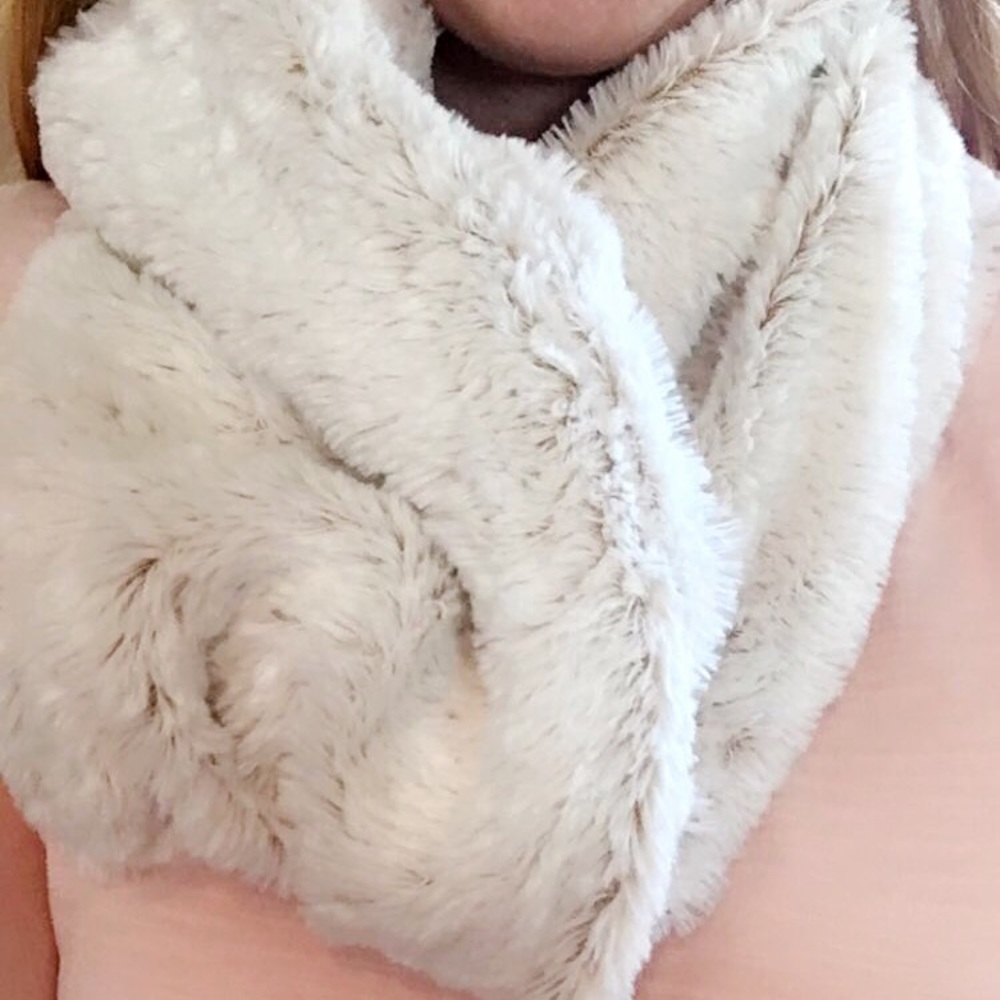 Softest infinity scarf EVER